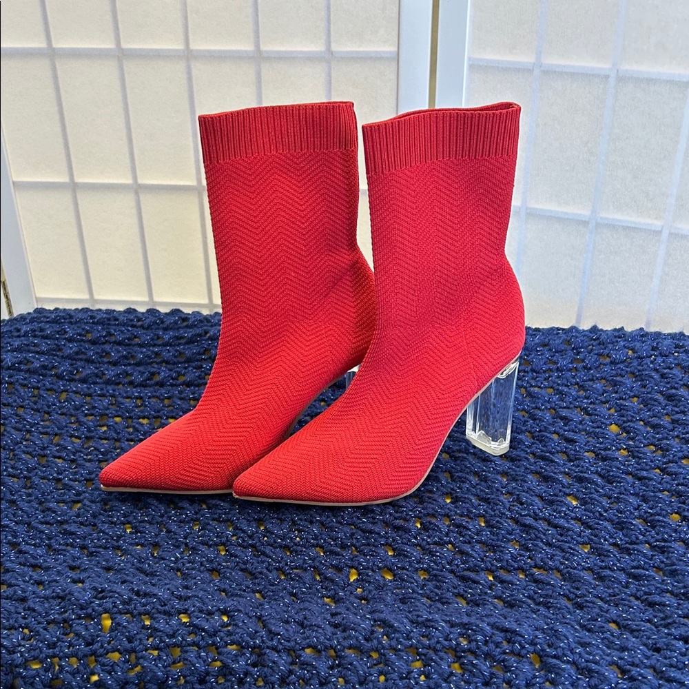 Elegant Red Knit Ankle Boots